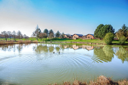 Makins Fishery, a premier fishing lakes in UK near me destination in Warwickshire