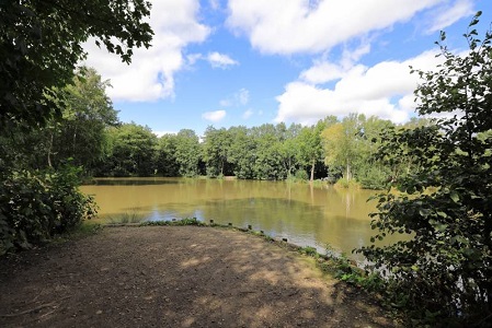 The Oaks Lakes, a favorite fishing lake near me in North Yorkshire