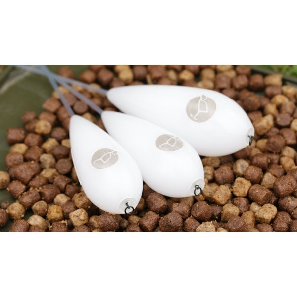 Korda Interceptor Controller Float on water surface
